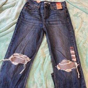 Levi Low pro straight jeans!